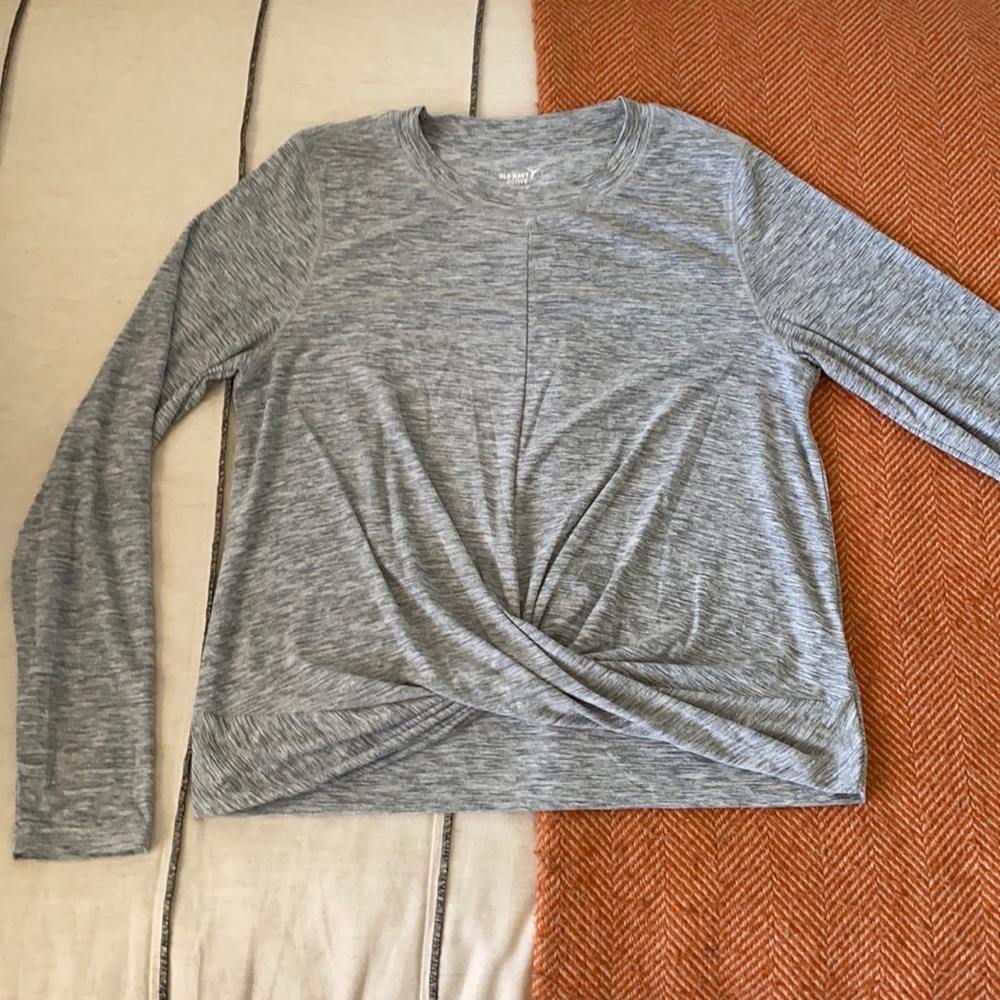 Old Navy Knotted Active Wear Top